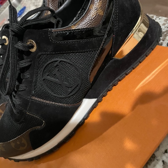 Designer sneaker - Picture 4 of 4